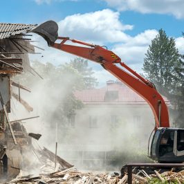 Demolition Services Melbourne have the right equipment to make the process quick and safe